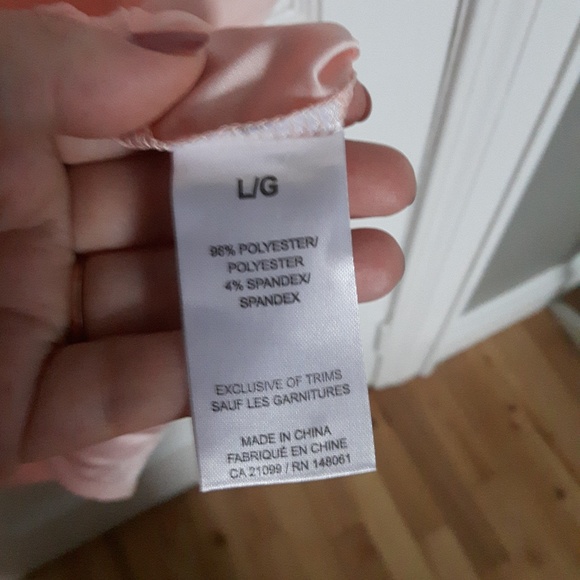 3/$20 - Pink Zippered Short-Sleeved Blouse - Picture 7 of 7